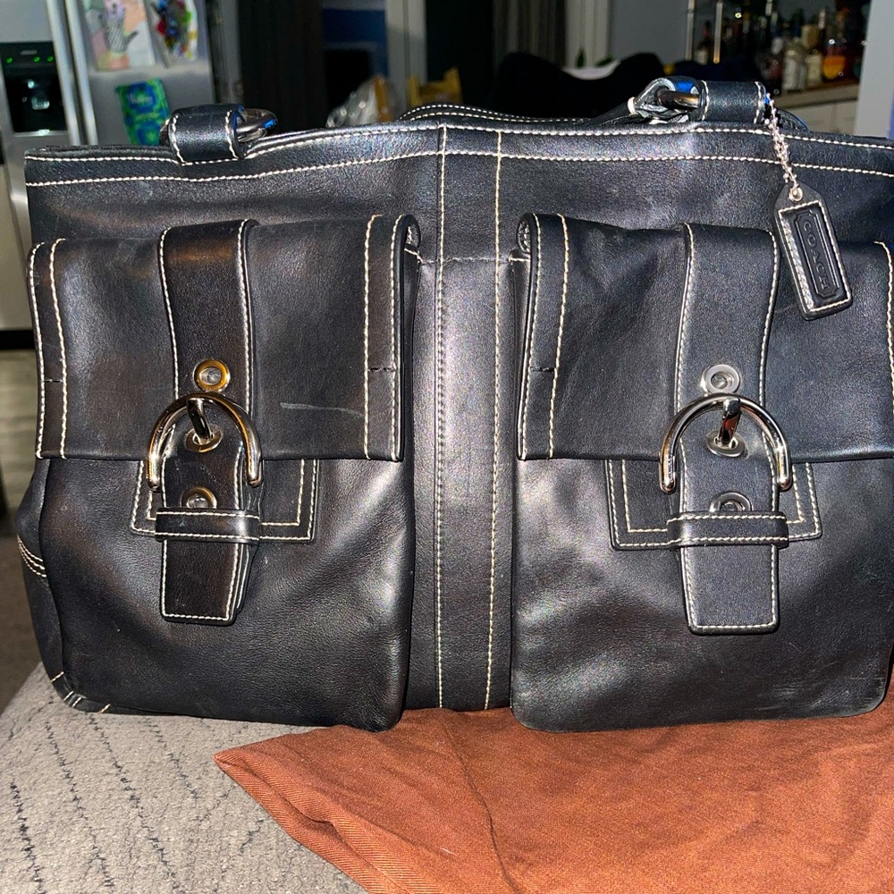 Vintage coach leather hobo bag very clean